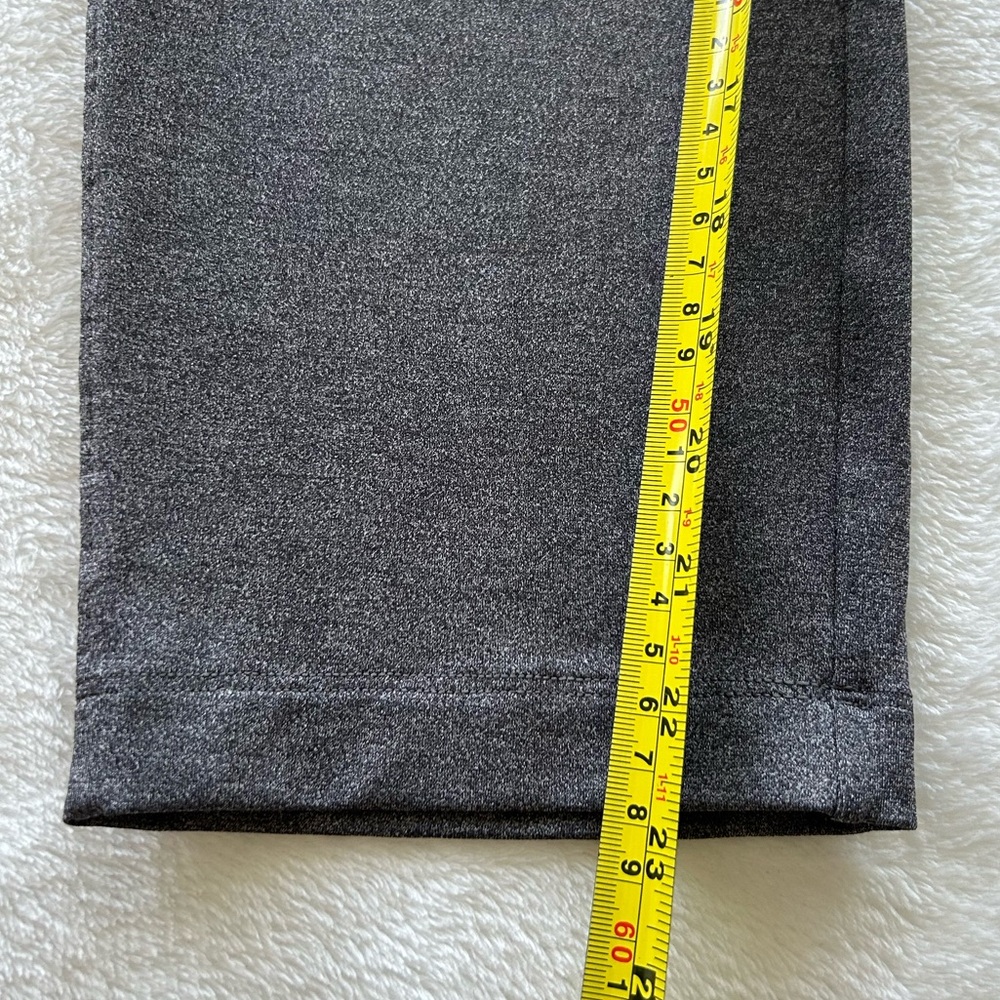 {Sz4} Lululemon On the Fly Pants - Picture 7 of 8